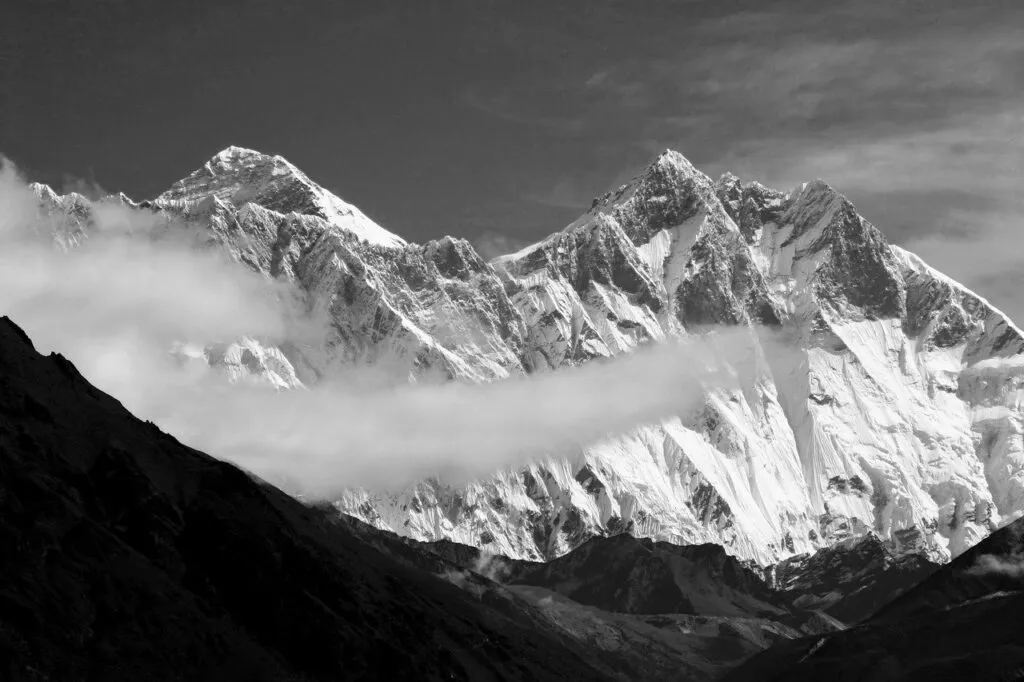 Τα 10 ψηλότερα βουνά στον κόσμο Lhotse-Mountain-1024x682