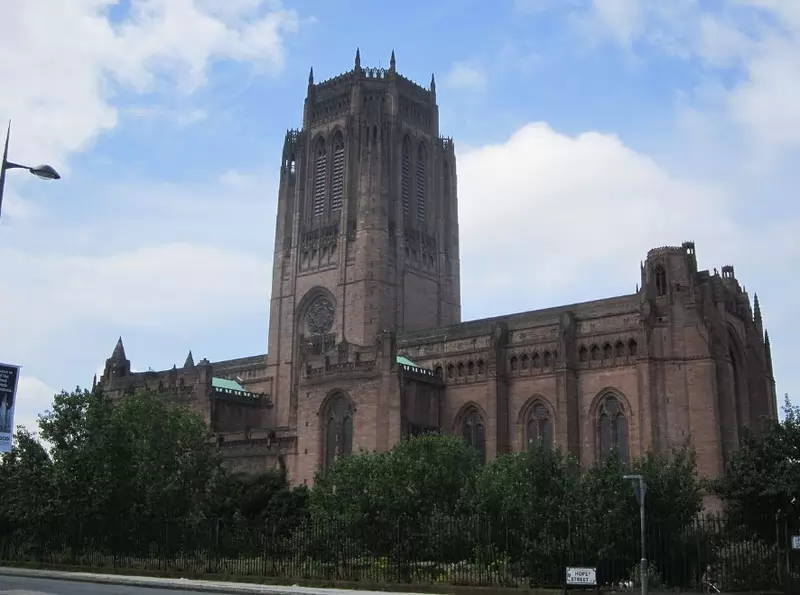 Liverpool-Cathedral Οι 10 μεγαλύτερες εκκλησίες στον κόσμο 7