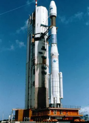 Οι 10 ψηλότεροι πύραυλοι που εκτοξεύτηκαν ποτέ 8 Ariane-4-rocket